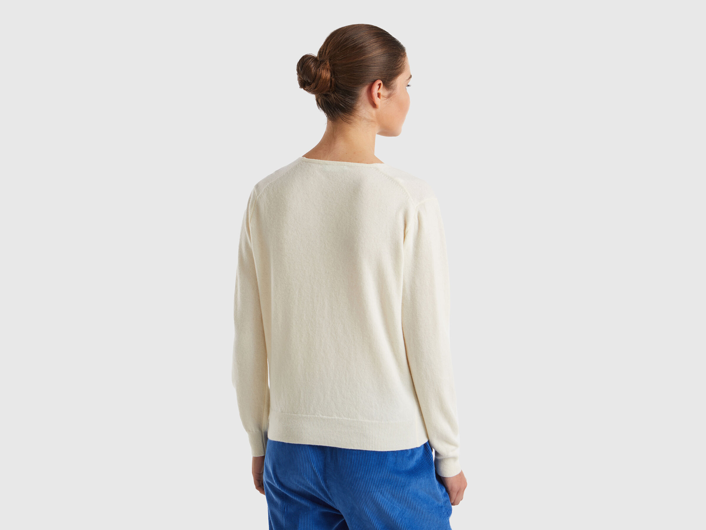 V NECK SWEATER L/S Women image number 2